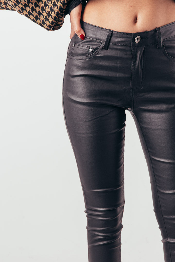 Leather Look Skinny Jeans Black - Ananya